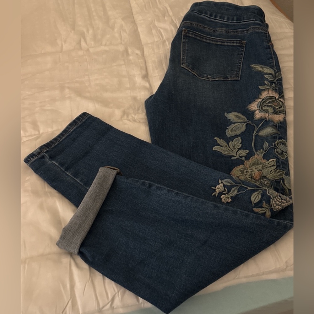 CHICO Embroidered Jeggings Jeans